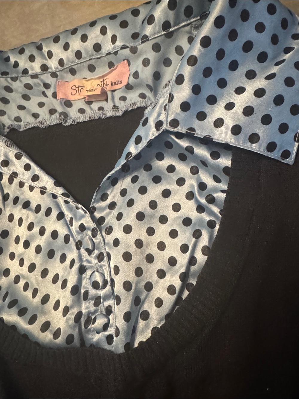 Vintage y2k Star City Black Knit Overlay Top with Blue Polka Dot Puff Sleeves - Picture 4 of 7